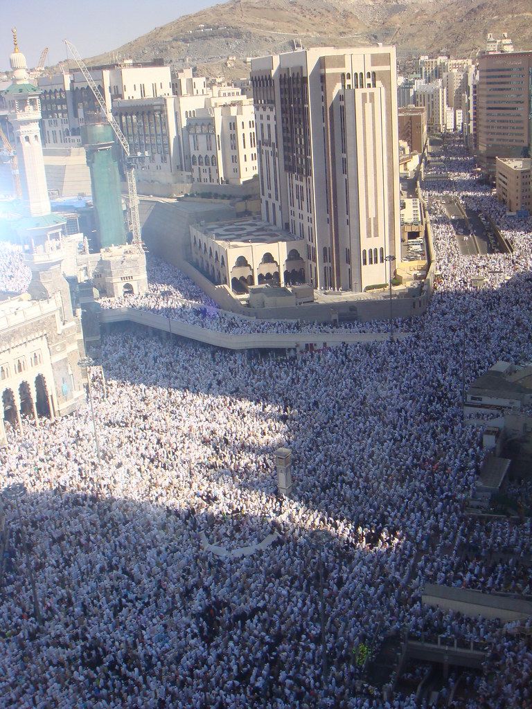 Makkah's incredibly crowded streets during Hajj. Credit: aljazeeraenglish via Flickr